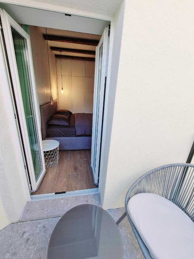 As Deluxe Apartments 피란 외부 사진